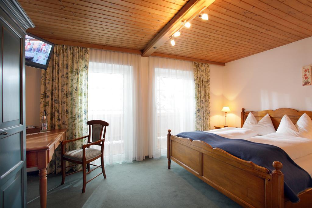 Pension Rosenhof Brixen im Thale Rum bild